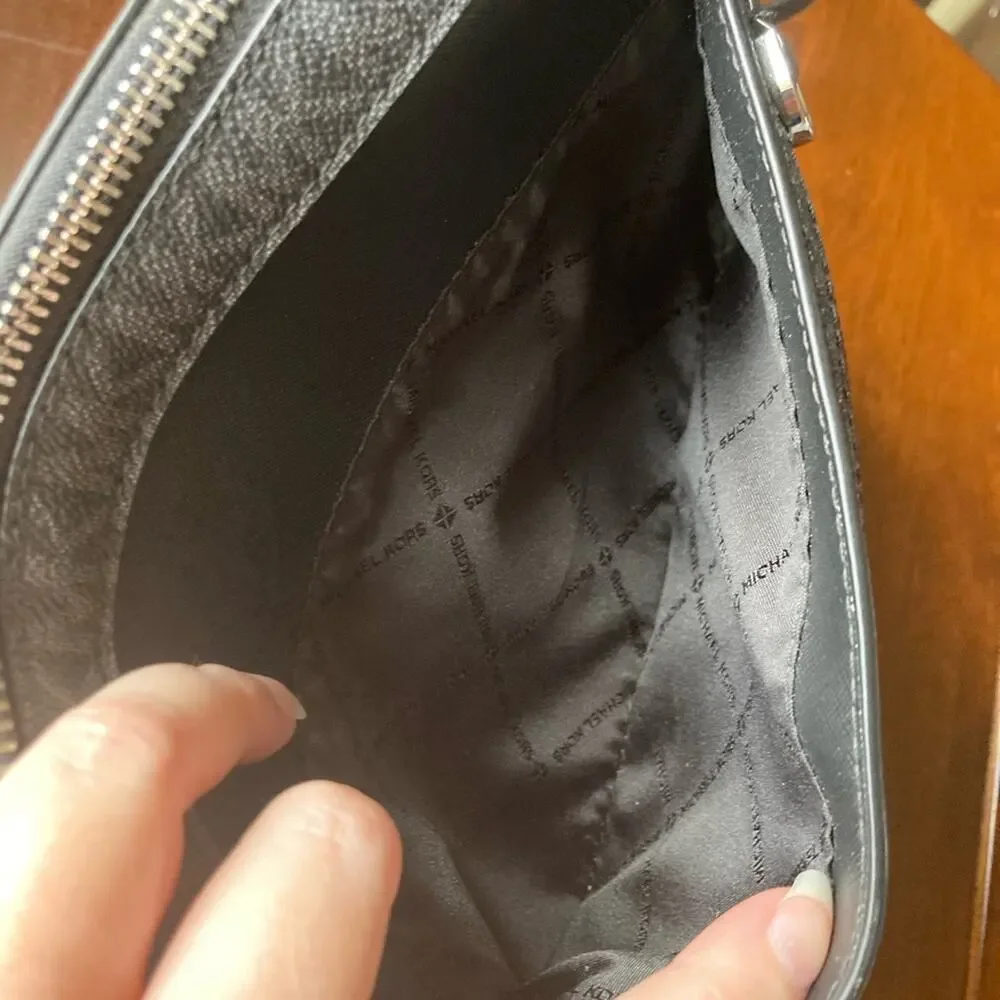Michael Kors Jet Set Crossbody Purse Black
